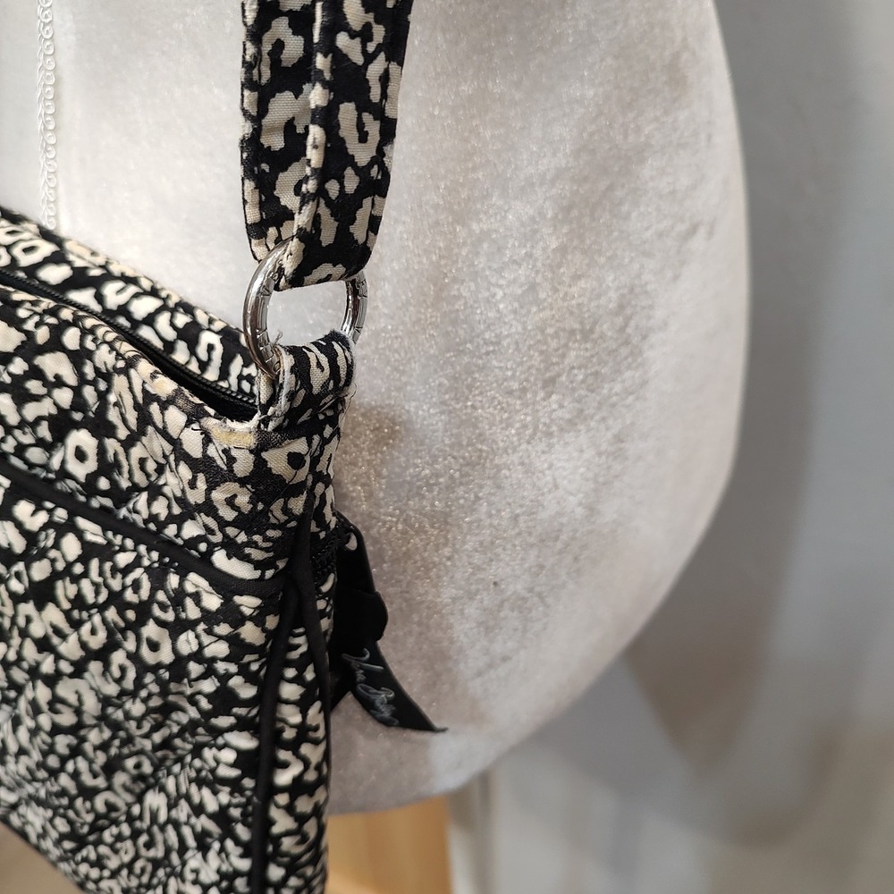 Vera Bradley Black White Animal Print Quilted Crossbody Zip Pockets Adjustable - Picture 4 of 12